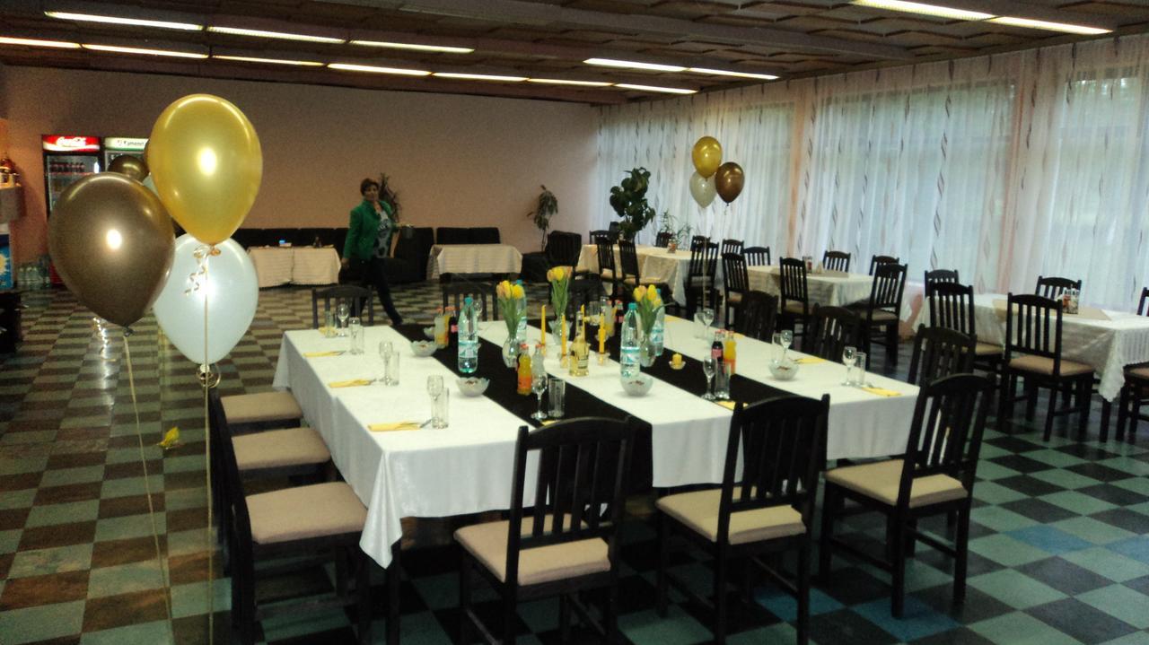 Hotel Stroitel Hisarya Buitenkant foto