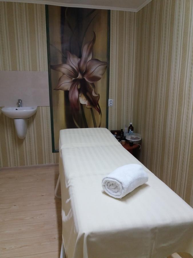 Hotel Stroitel Hisarya Buitenkant foto