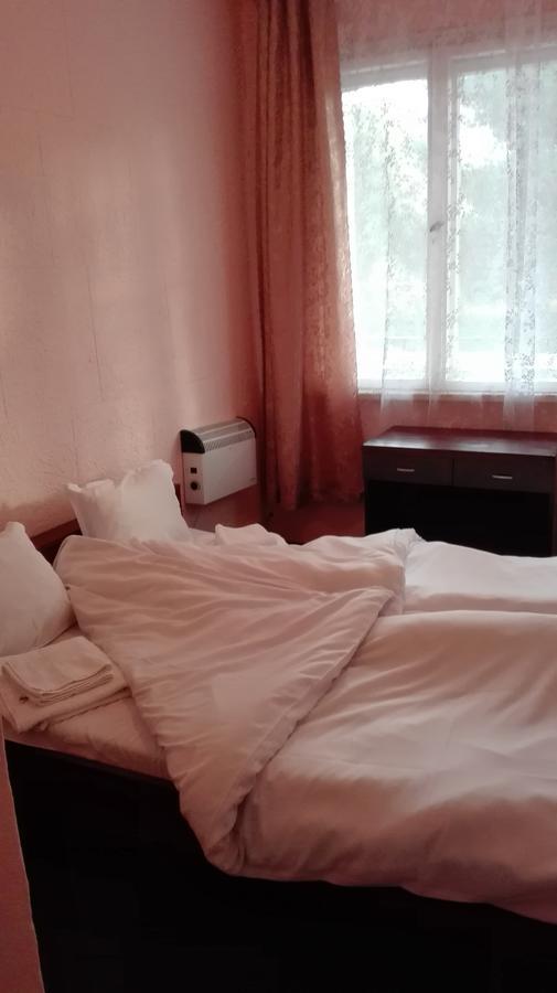 Hotel Stroitel Hisarya Buitenkant foto
